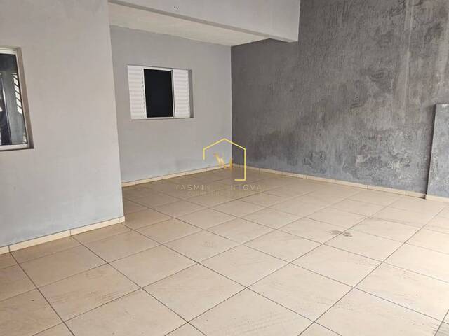 Casa para Venda em Várzea Paulista - 1